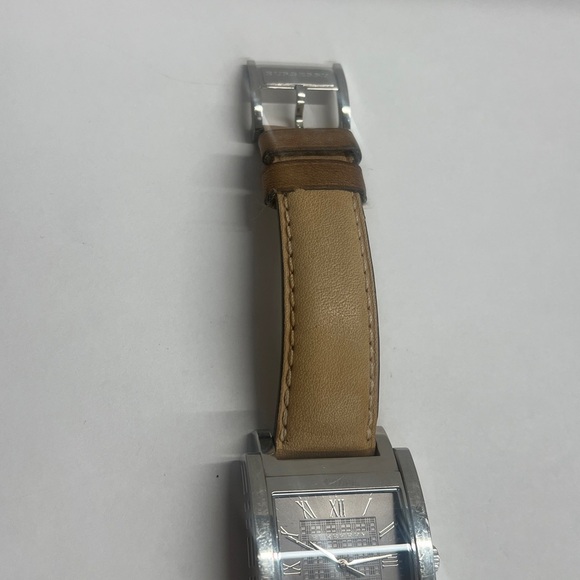 Burberry Heritage BU1553 Unisex Watch Original Tan Leather Band main image 14